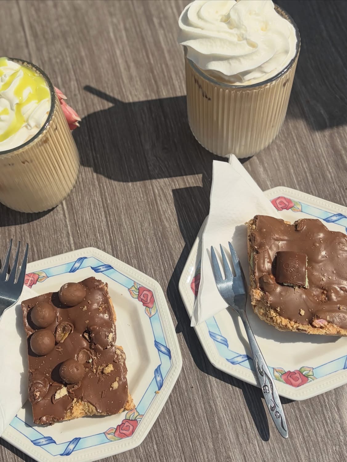 Chocolate traybakes with iced lattes